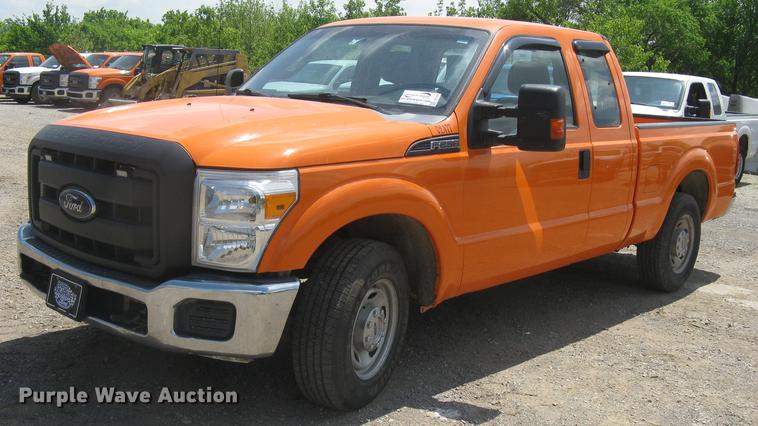 image for item DC1361 2014 Ford F250 Super Duty XL SuperCab pickup truck