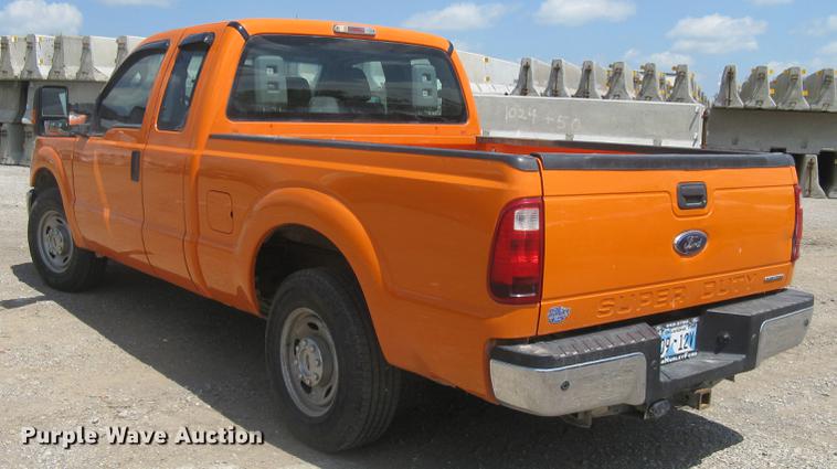 image for item DC1361 2014 Ford F250 Super Duty XL SuperCab pickup truck