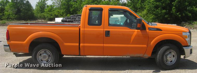 image for item DC1361 2014 Ford F250 Super Duty XL SuperCab pickup truck