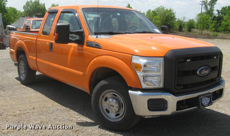 image for item DC1361 2014 Ford F250 Super Duty XL SuperCab pickup truck