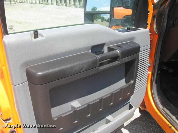 image for item DC1361 2014 Ford F250 Super Duty XL SuperCab pickup truck