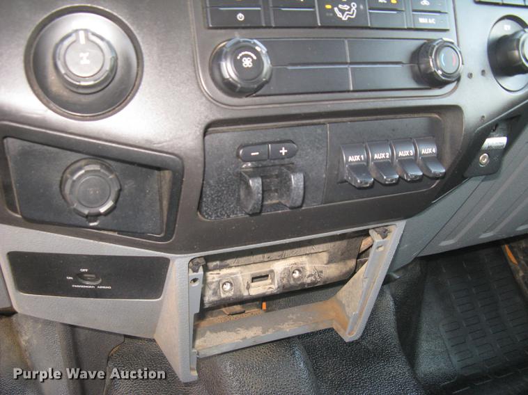 image for item DC1361 2014 Ford F250 Super Duty XL SuperCab pickup truck