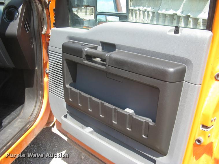 image for item DC1361 2014 Ford F250 Super Duty XL SuperCab pickup truck