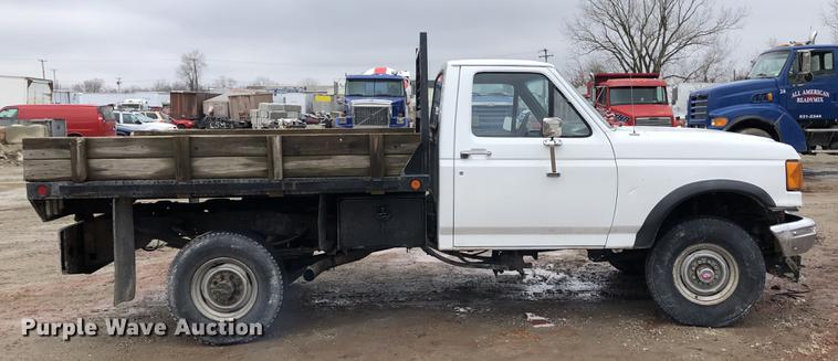 image for item DC8726 1989 Ford F350 bale bed pickup truck