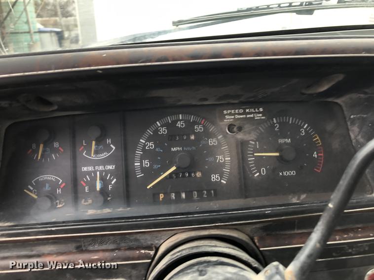 image for item DC8726 1989 Ford F350 bale bed pickup truck