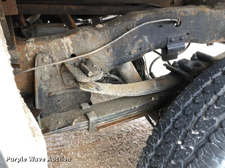 image for item DC8726 1989 Ford F350 bale bed pickup truck