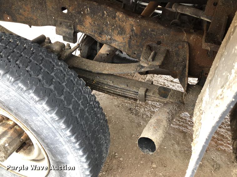 image for item DC8726 1989 Ford F350 bale bed pickup truck