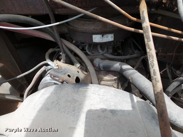 image for item DD2275 1975 GMC Value delivery truck