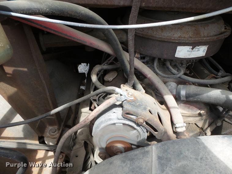 image for item DD2275 1975 GMC Value delivery truck