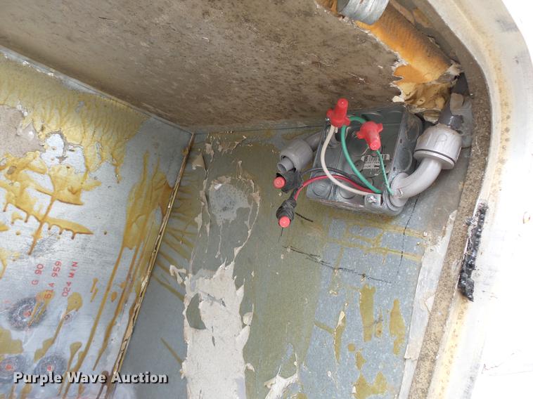 image for item DD2275 1975 GMC Value delivery truck