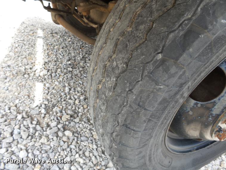 image for item DD2275 1975 GMC Value delivery truck