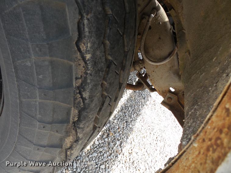 image for item DD2275 1975 GMC Value delivery truck