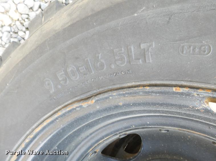 image for item DD2275 1975 GMC Value delivery truck