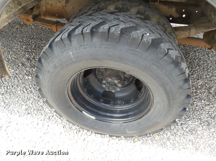 image for item DD2275 1975 GMC Value delivery truck