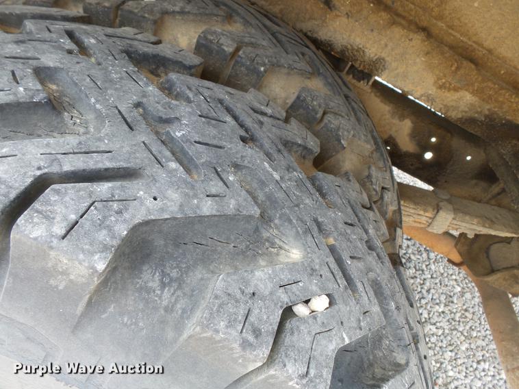 image for item DD2275 1975 GMC Value delivery truck