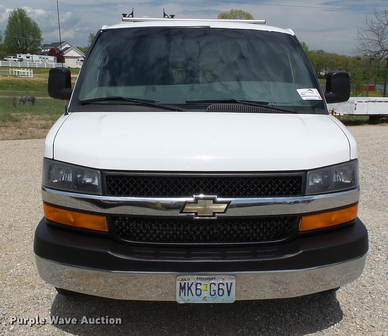 image for item DD2276 2013 Chevrolet Express 1500 van