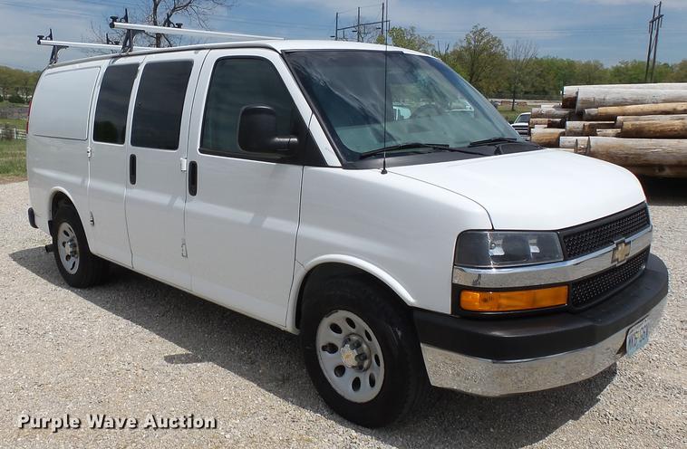 image for item DD2276 2013 Chevrolet Express 1500 van
