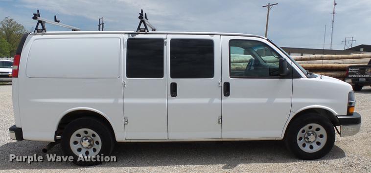 image for item DD2276 2013 Chevrolet Express 1500 van
