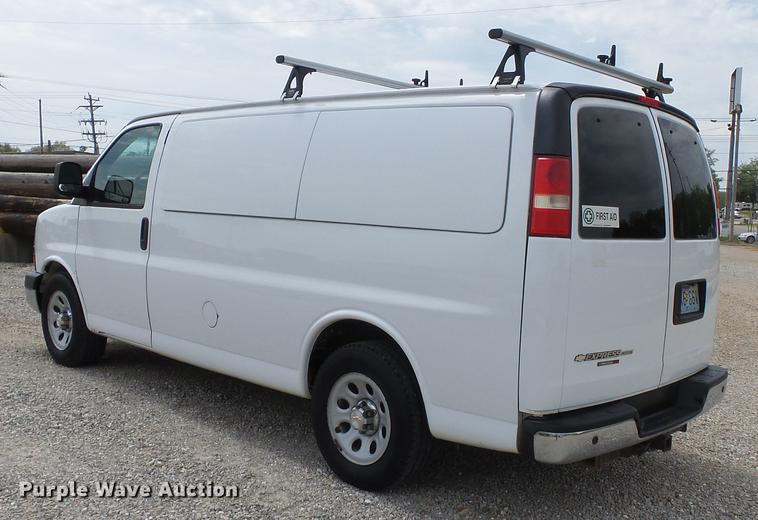 image for item DD2276 2013 Chevrolet Express 1500 van