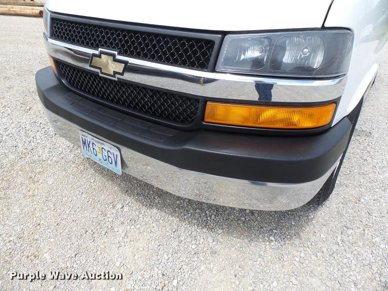image for item DD2276 2013 Chevrolet Express 1500 van