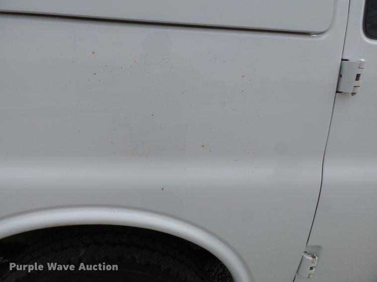 image for item DD2276 2013 Chevrolet Express 1500 van