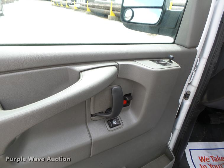 image for item DD2276 2013 Chevrolet Express 1500 van