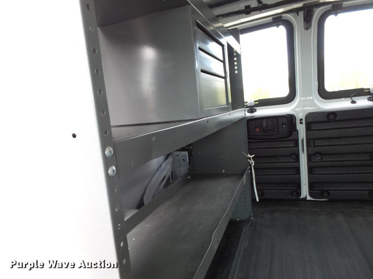 image for item DD2276 2013 Chevrolet Express 1500 van