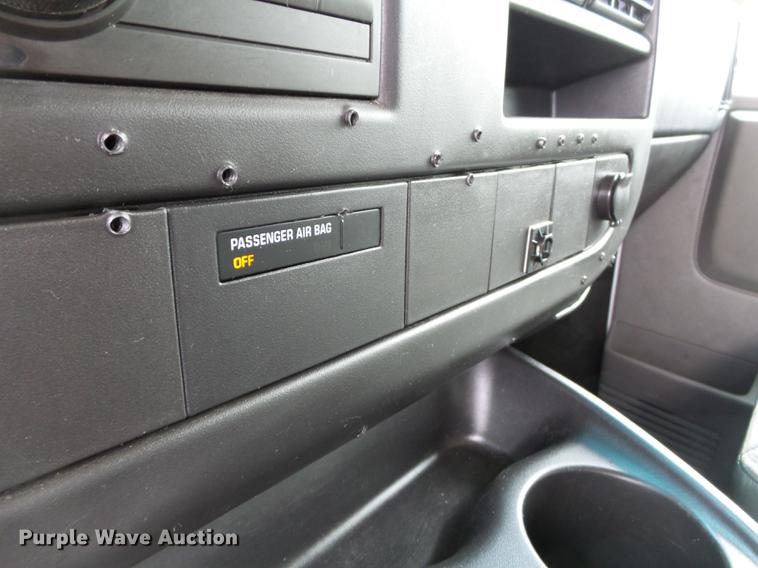 image for item DD2276 2013 Chevrolet Express 1500 van