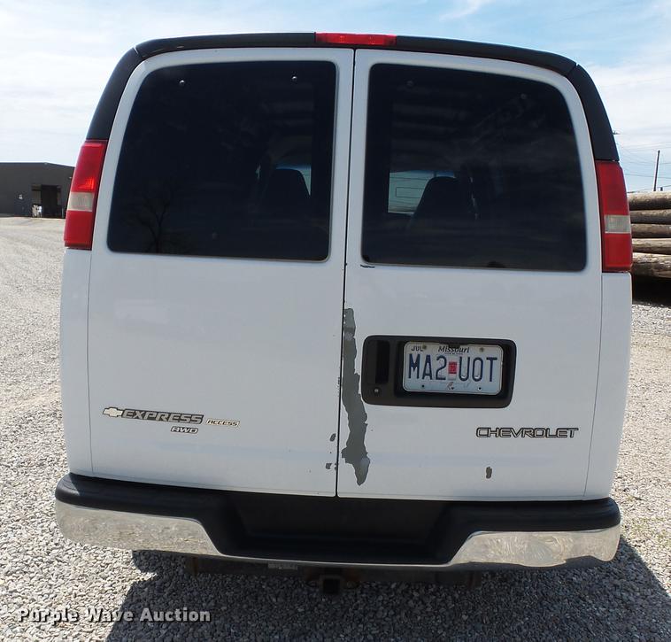 image for item DD2277 2006 Chevrolet Express 1500 van