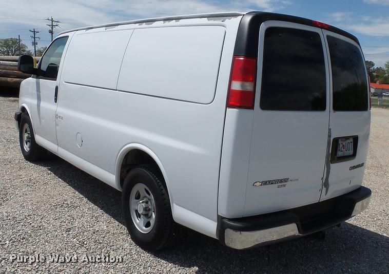 image for item DD2277 2006 Chevrolet Express 1500 van