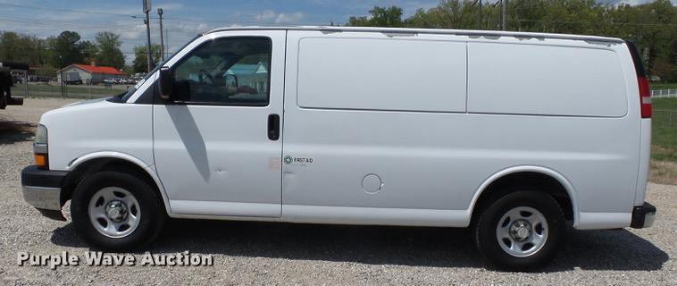 image for item DD2277 2006 Chevrolet Express 1500 van