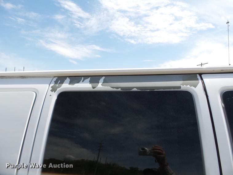 image for item DD2277 2006 Chevrolet Express 1500 van