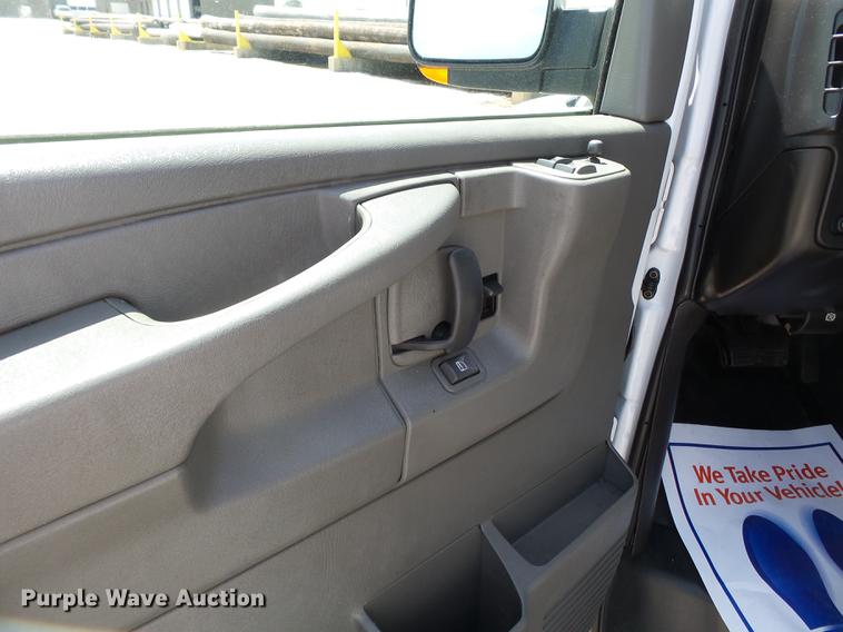 image for item DD2277 2006 Chevrolet Express 1500 van