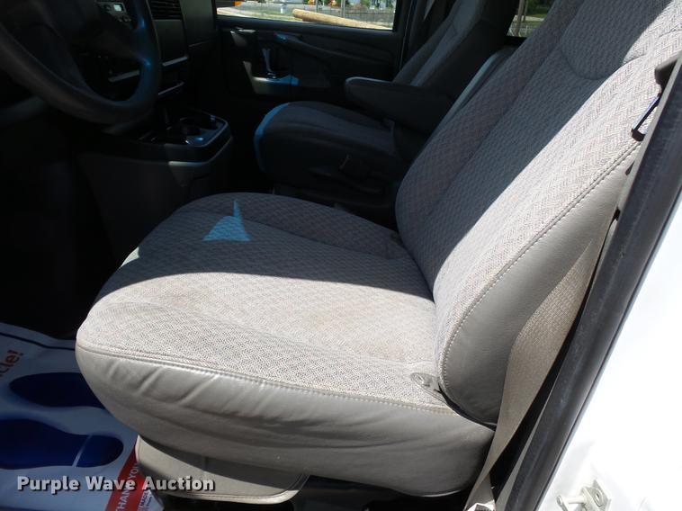 image for item DD2277 2006 Chevrolet Express 1500 van