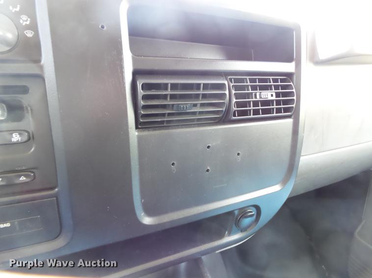 image for item DD2277 2006 Chevrolet Express 1500 van