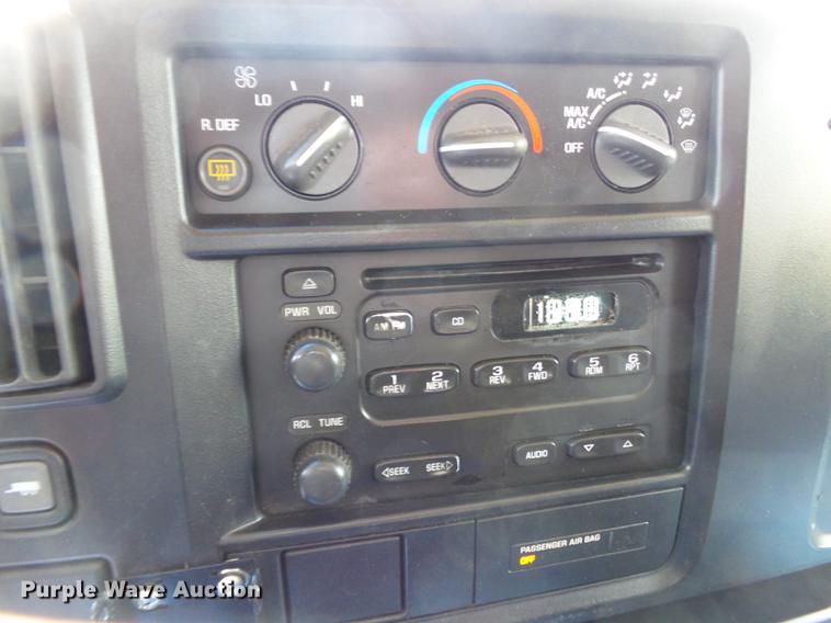 image for item DD2277 2006 Chevrolet Express 1500 van