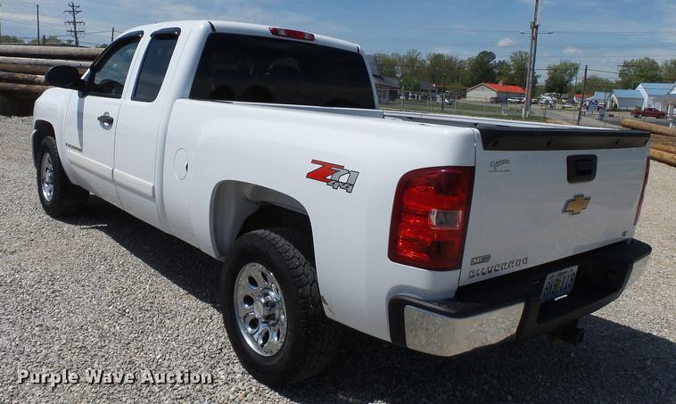 image for item DD2279 2007 Chevrolet Silverado 1500 Ext. Cab pickup truck