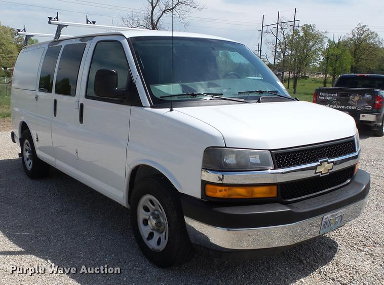 image for item DD2281 2013 Chevrolet Express 1500 van
