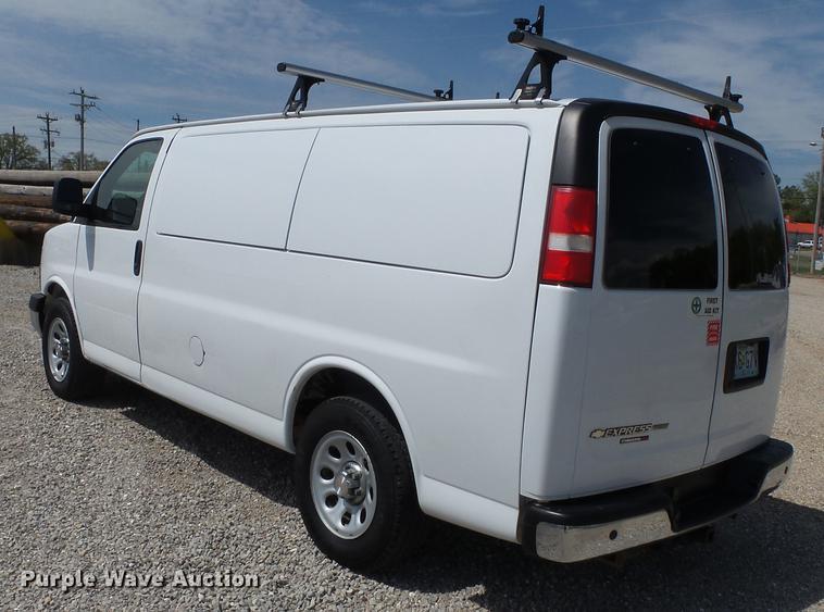 image for item DD2281 2013 Chevrolet Express 1500 van