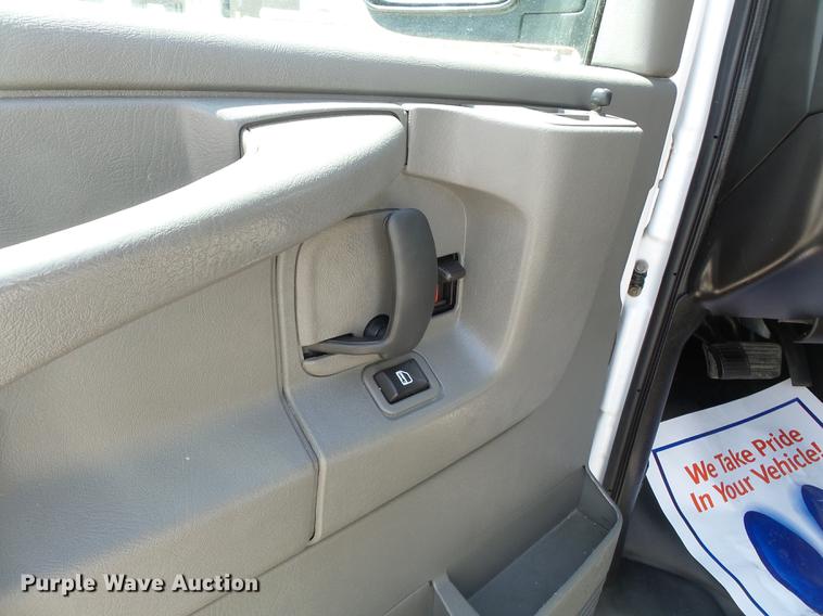 image for item DD2281 2013 Chevrolet Express 1500 van