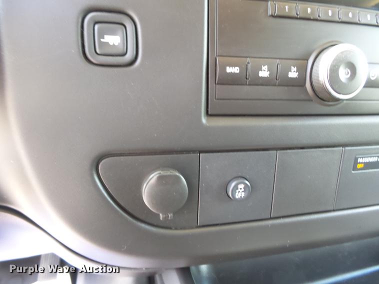 image for item DD2281 2013 Chevrolet Express 1500 van