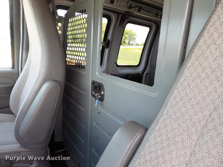 image for item DD2281 2013 Chevrolet Express 1500 van
