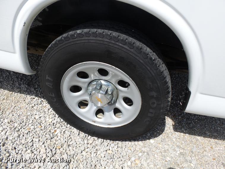 image for item DD2281 2013 Chevrolet Express 1500 van