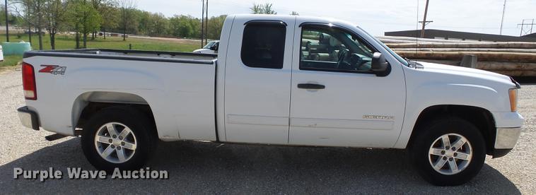 image for item DD2282 2010 GMC Sierra 1500 Ext. Cab pickup truck