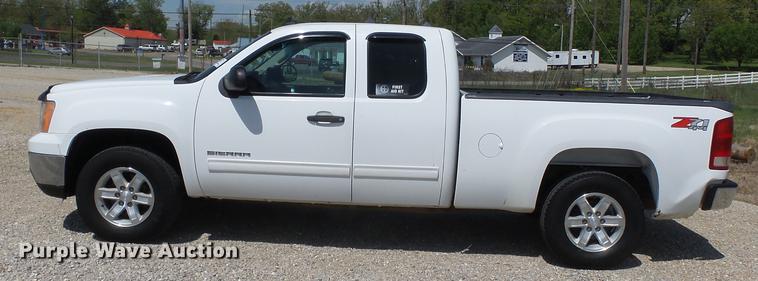image for item DD2282 2010 GMC Sierra 1500 Ext. Cab pickup truck