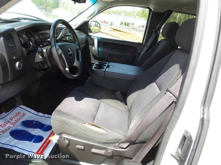 image for item DD2282 2010 GMC Sierra 1500 Ext. Cab pickup truck