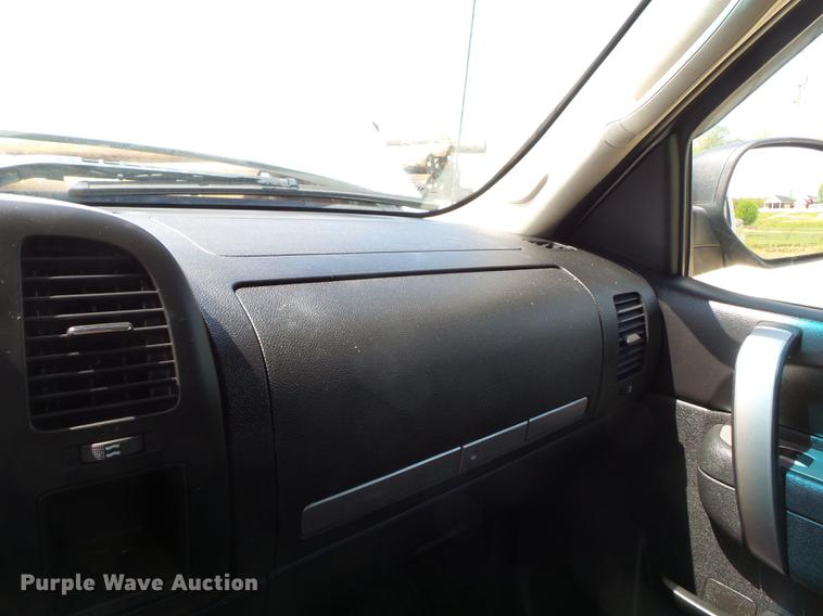 image for item DD2282 2010 GMC Sierra 1500 Ext. Cab pickup truck