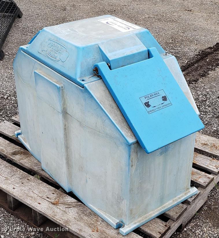 image for item DD4119 Pride of the Farm livestock tank