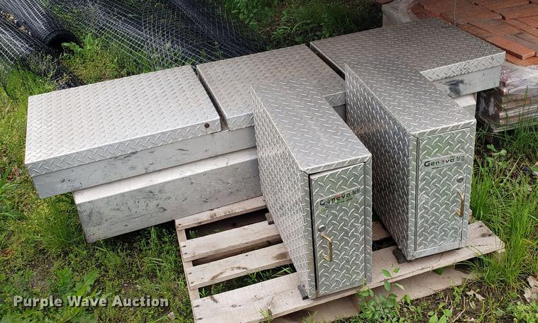 image for item DD4120 (4) toolboxes