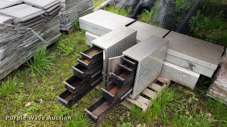 image for item DD4120 (4) toolboxes